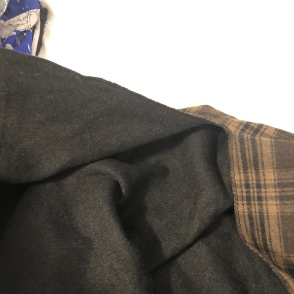 Plaid Brown & Creme poncho - Picture 3 of 3